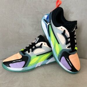 Women’s Air Jordan Heir "Her Collective" size 9